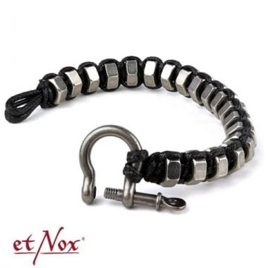 Bracelet with nuts and leather zink