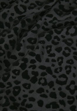 Body in leopard patterned lace 20