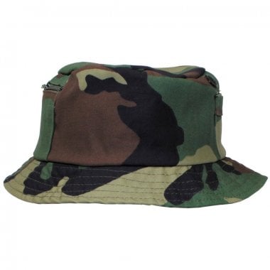 Bucket hat with pocket 4