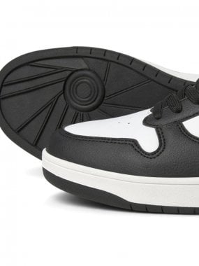 Low black / white sneaker 3
