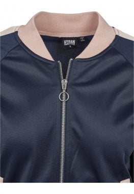 Jacket with push buttons on the arms of the lady 31