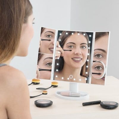 4-in -1 Magnifying LED Mirror