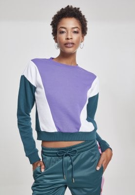 Short sweatshirt in three colors lady 1