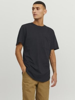 T-shirt with pocket and rounded end 1